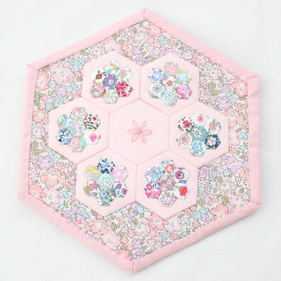 hexagon mini quilt pattern