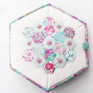 hexagon sewing case English paper piecing